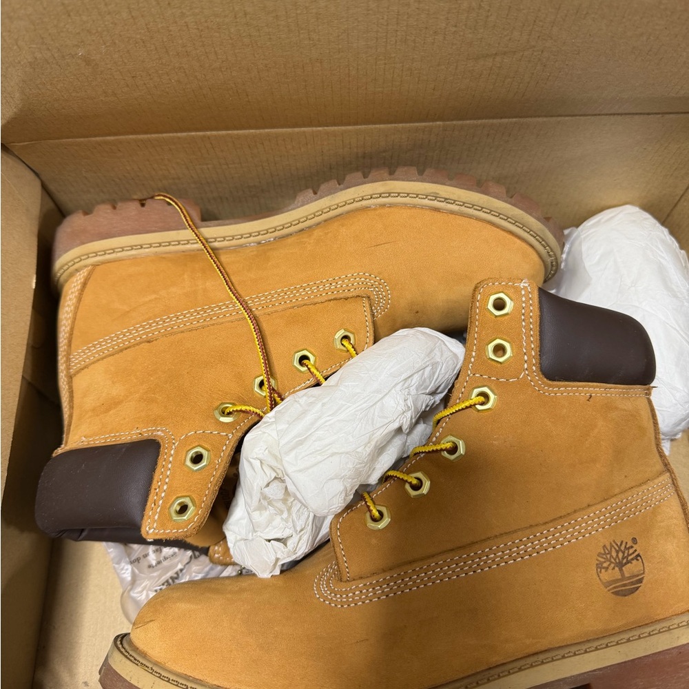 Timberland Classic Wheat Nubuck Boots